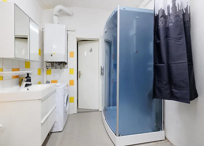 The Factory Flat Apartment *
